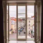 Tallinn City Apartments - Old Town Hotel 4*