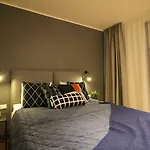 Tallinn City Apartments - Old Town Отель