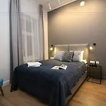Tallinn City Apartments - Old Town Hotel 4*