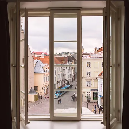 - Old Town Hotell 4*