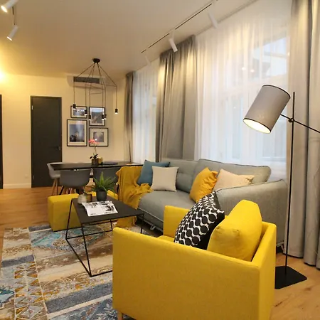 Hotell - Old Town 4*