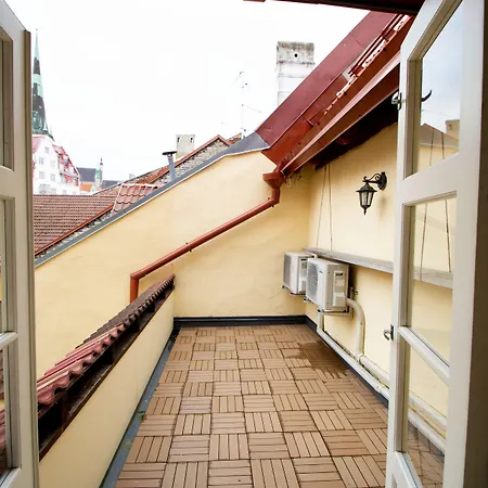 - Old Town Hotel Tallinn