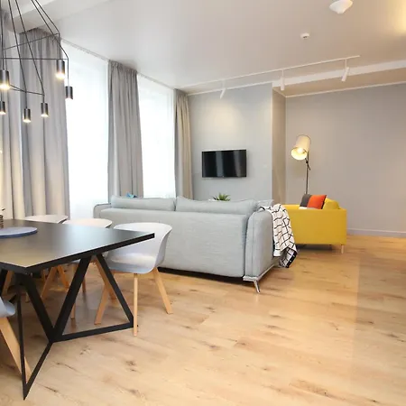 Apartmanhotel Old Town 4*