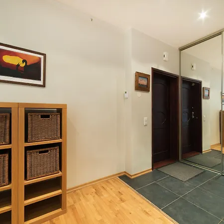 Old Town Apartahotel 4*