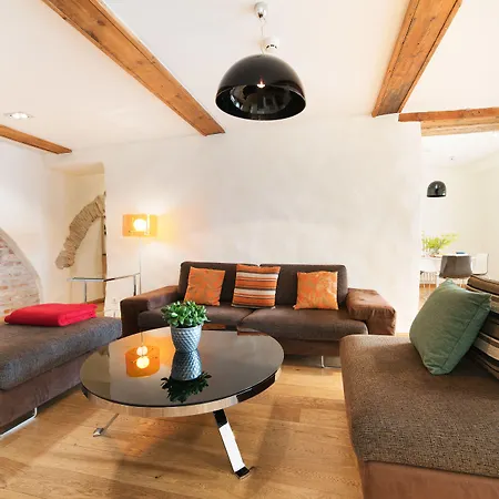 Old Town Apartahotel 4*